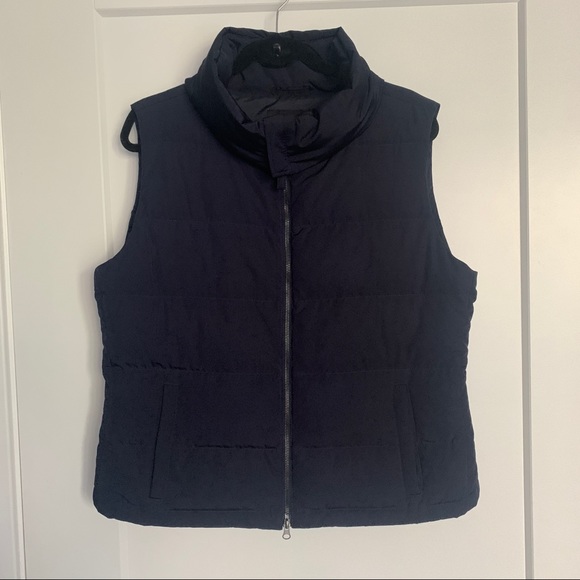 Talbots Navy Puffer Vest - Picture 1 of 16